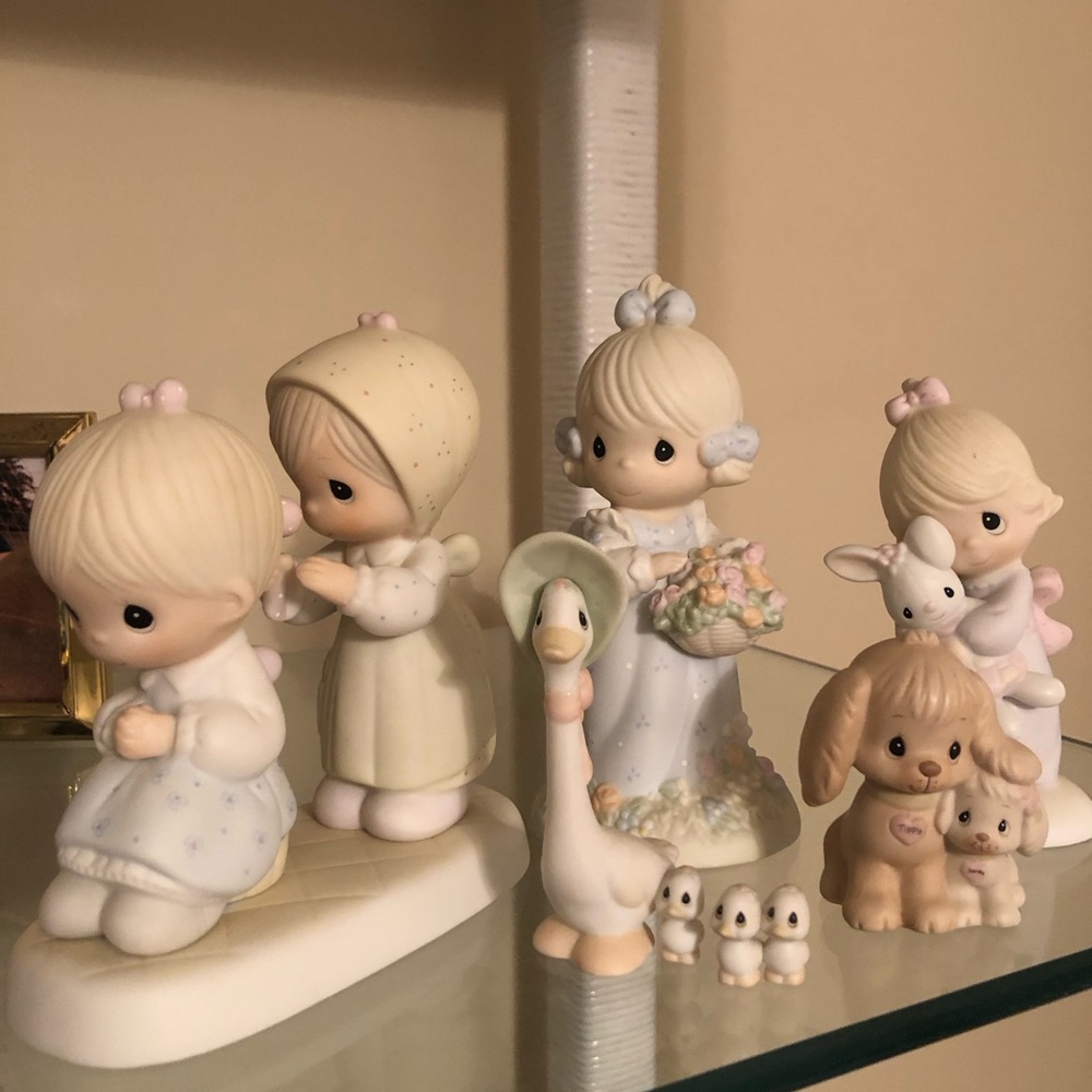 Set of 5 Enesco Precious Moments figurines